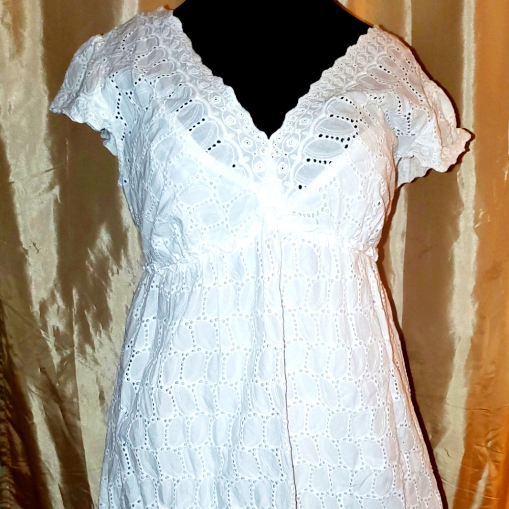 New Directions white eyelet dress size 16